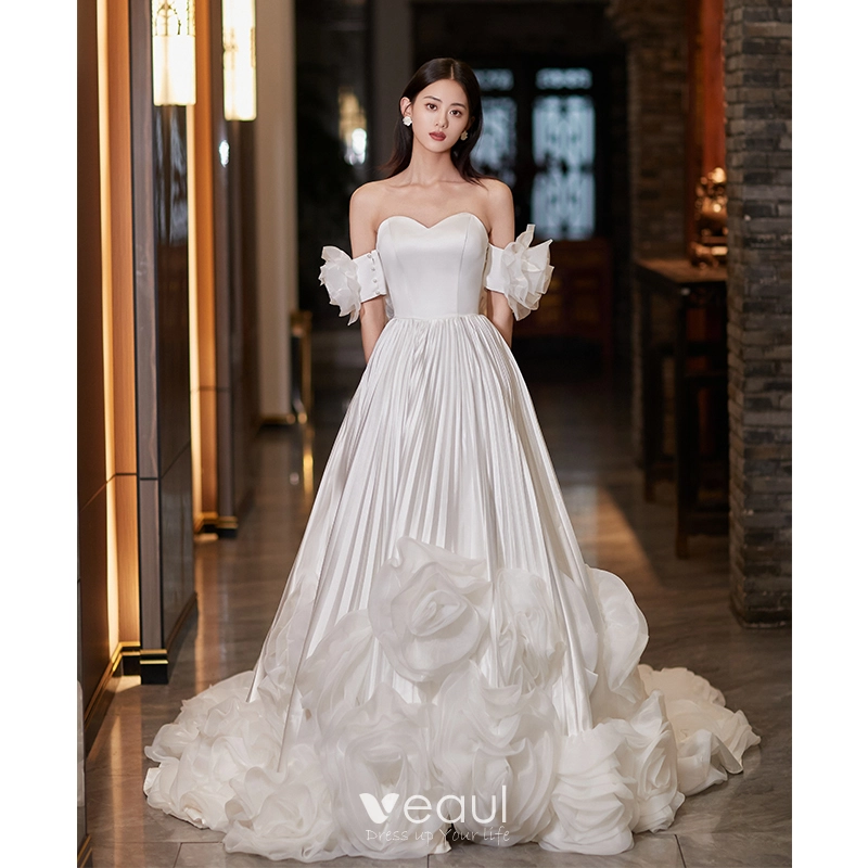 Elegant Ivory Satin Wedding Dresses 2023 A-Line / Princess Off-The-Shoulder  Puffy Short Sleeve Backless Court Train Wedding