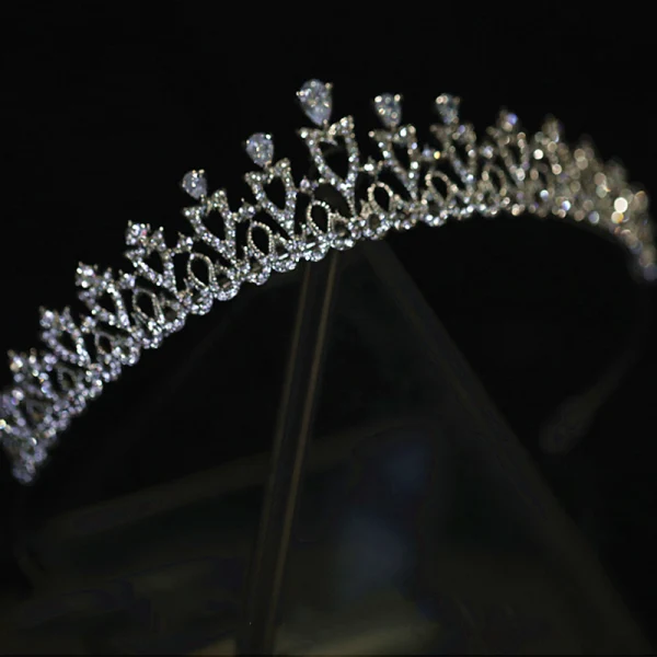 Eleganckie Srebrny Rhinestone Stop Cyrkon Ślub Tiara 2022 Ozdoby Do Włosów Ślubne