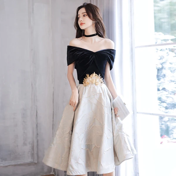 Elegant Black Homecoming Knee-Length Graduation Dresses 2022 A-Line / Princess Off-The-Shoulder Short Sleeve Elegant Black Homecoming Knee-Length Graduation Dresses 2022 A-Line / Princess Off-The-Shoulder Short Sleeve