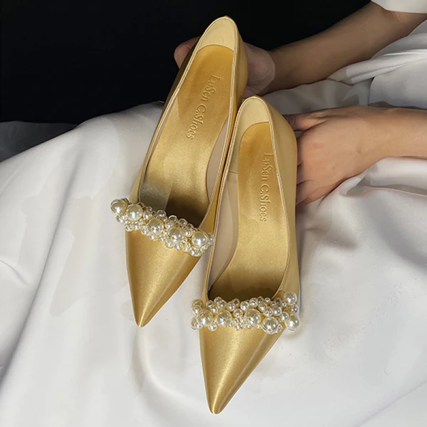 Charmant Goud Satijn Parel Bruidsschoenen 2022 Leer 6 cm Naaldhakken / Stiletto Spitse Neus Huwelijk Pumps Hoge Hakken