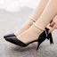Charmant Dunkelgrün Perle Knöchelriemen Schleife Abend Sandalen Damen 2023 7 cm Stilettos Spitzschuh Sandaletten Hochhackige