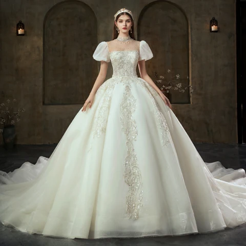 Gama Alta Vintage Marfil Rebordear Perla Rhinestone Vestidos De Novia 2022 Ball Gown Scoop Escote Manga Corta Sin Espalda Royal Train Boda
