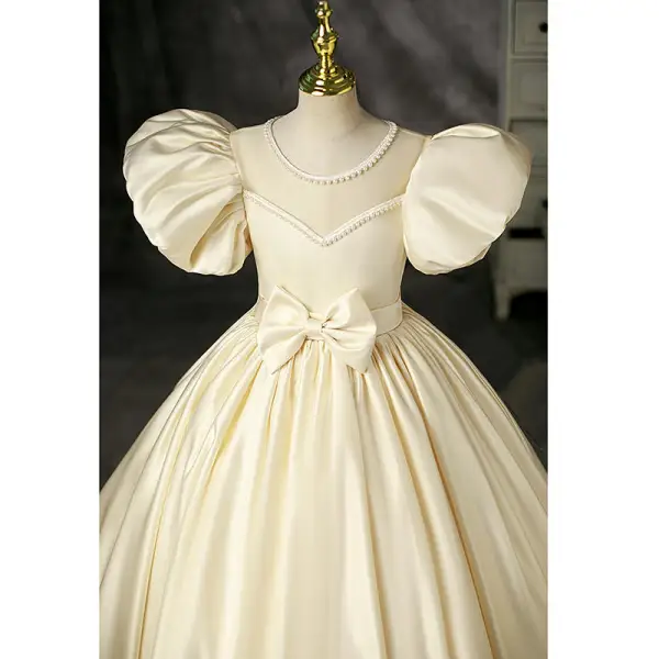 Elegant Champagne Satin Birthday Flower Girl Dresses 2022 Ball Gown Pearl Scoop Neck Puffy Short Sleeve Bow Backless Floor-Length / Long Flower Girl Dresses