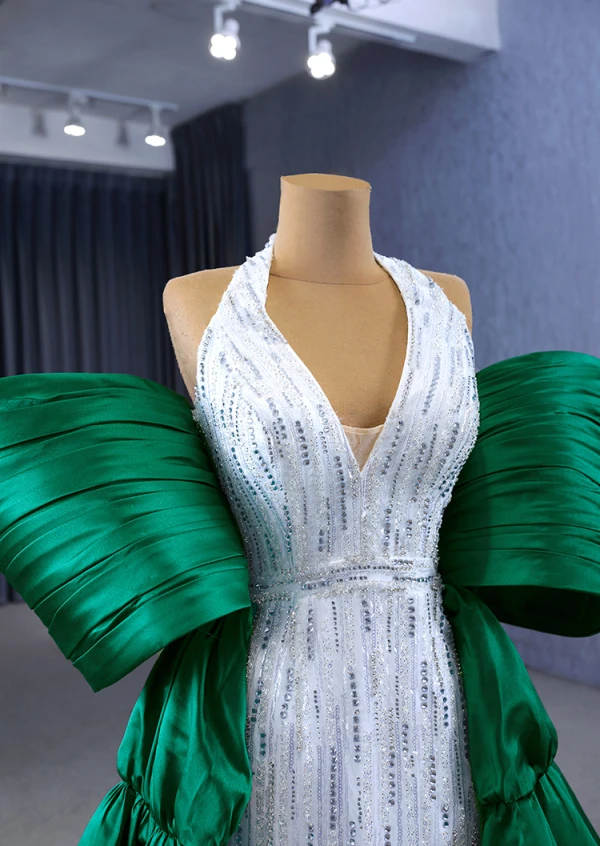 High-end Vintage / Retro Dark Green Prom Dresses 2023 A-Line / Princess Halter Sleeveless Backless Court Train Prom Formal Dresses