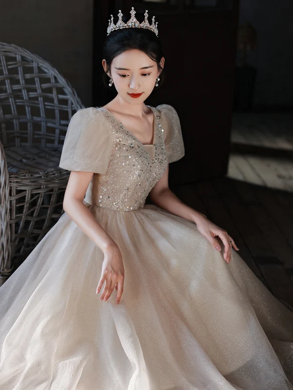 Modern / Fashion Champagne Glitter Graduation Dresses 2022 A-Line / Princess V-Neck Puffy Short Sleeve Backless Sequins Tea-length Formal Dresses