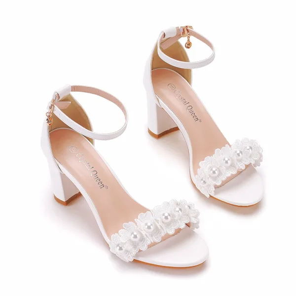 Sexy White Lace Flower Pearl Wedding Shoes 2023 Ankle Strap 7 cm Stiletto Heels Open / Peep Toe Wedding Sandals High Heels