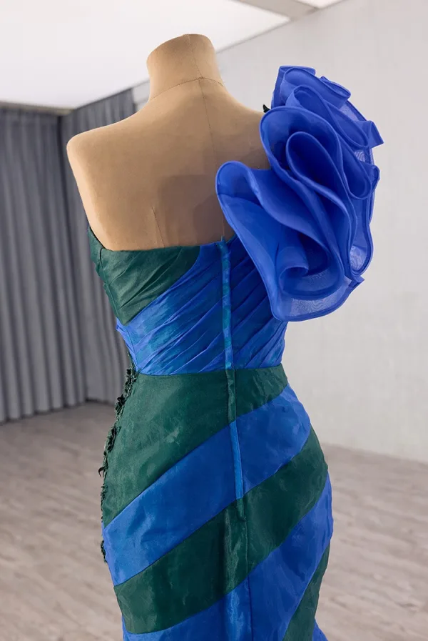 Haut de Gamme Deux tons Océan Bleu En Dentelle Fleur Appliques Robe De Bal 2025 Trompette / Sirène Une épaule Sans Manches Dos Nu Train De Balayage Tulle Robe De Ceremonie