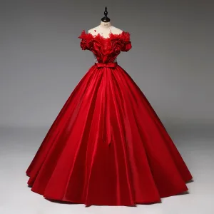 Élégant Rouge Appliques Paillettes Satin Robe De Bal 2025 Robe Boule De L Épaule Manches Courtes Dos Nu Noeud Ceinture Longue Robe De Ceremonie