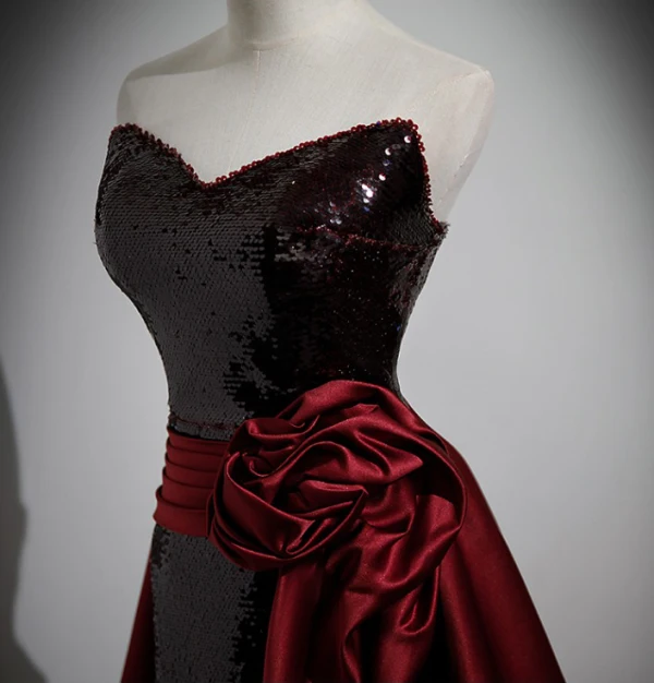 Chic / Belle Bordeaux Fleur Satin Paillettes Robe De Soirée 2023 Princesse Bustier Sans Manches Dos Nu Tribunal Train Soirée Robe De Ceremonie