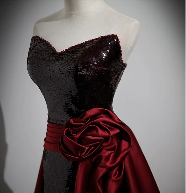 Chic / Beautiful Burgundy Sequins Flower Prom Dresses 2023 Trumpet / Mermaid Sleeveless Strapless Backless Court Train Prom Formal Dresses