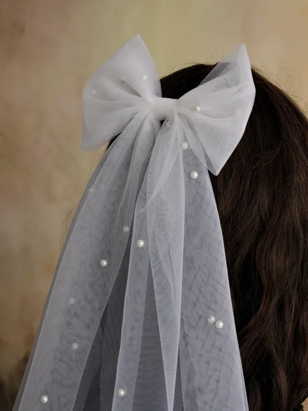 Lovely White Pearl Bow Wedding Veils 2026
