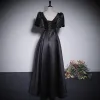 Elegant Black Satin Prom Dresses 2023 A-Line / Princess Pearl Square Neckline Puffy Short Sleeve Backless Floor-Length / Long Prom Formal Dresses