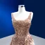 Scintillantes Doré Fait main Perlage Paillettes Robe De Soirée 2022 Princesse U-Cou Sans Manches Dos Nu Train De Balayage Promo Robe De Ceremonie
