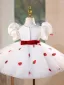 Chic / Belle Blanche Fraise Anniversaire Courte Robe Ceremonie Fille 2025 Robe Boule Encolure Dégagée Gonflée Manches Courtes Noeud Ceinture