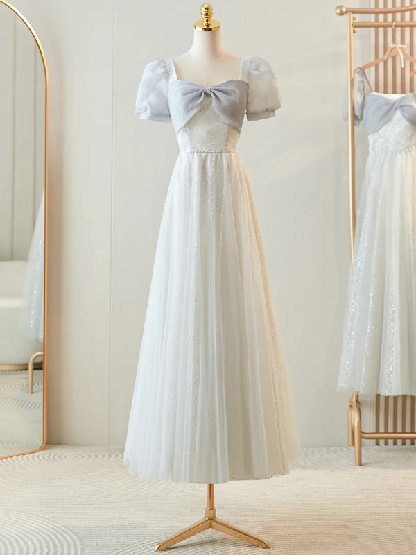 Modest / Simple Grey Short Sleeve Backless Bridesmaid Dresses 2024 A-Line / Princess Floor-Length / Long Tulle