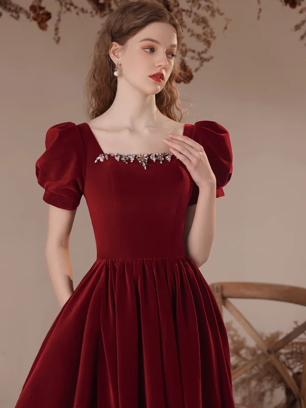 Elegant Burgundy Velvet Prom Dresses 2023 A-Line / Princess Rhinestone Square Neckline Short Sleeve Backless Floor-Length / Long Prom Formal Dresses