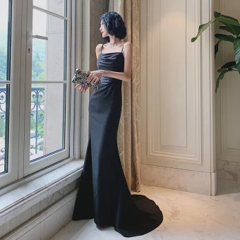 Sexy Noire Robe De Soirée 2022 Trompette Sirène Bretelles Spaghetti Sans Manches Dos Nu Train De Balayage Soirée Robe De Ceremonie