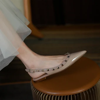Chic Beautiful Beige Summer Rivet Casual Flat Womens Sandals 2022 Leather Pointed Toe Sandals