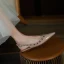 Snygga / Fina Aprikos / Beige Sommar Nit Casual Platt Sandaler Dam 2022 Läder Spetsiga Sandaler