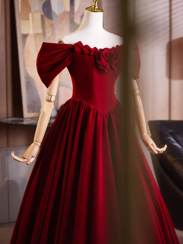 Vintage / Retro Burgundy Velvet Prom Dresses 2025 A-Line / Princess Off-The-Shoulder Short Sleeve Backless Floor-Length / Long Prom Formal Dresses