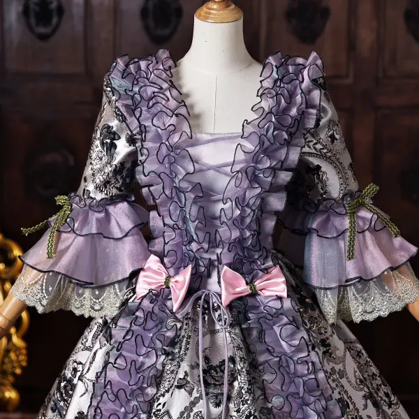 Vintage Mittelalterlich Violett Stickerei Ballkleider 2026 Ballkleid Rundhalsausschnitt Glockenhülsen Lange Festliche Kleider