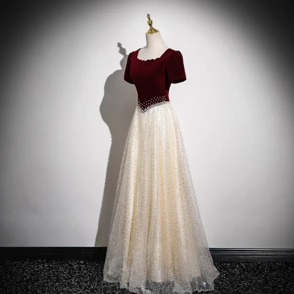 Elegant Black Pearl Rhinestone Sequins Prom Dresses 2026 A-Line / Princess Square Neckline Short Sleeve Backless