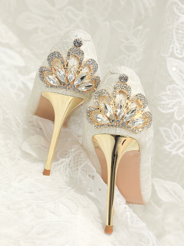 Fantastisk Elfenben Läder Rhinestone Paljetter Spets Blomma Brudskor 2022 8 cm Stilettklackar Spetsiga Bröllop Pumps Högklackade