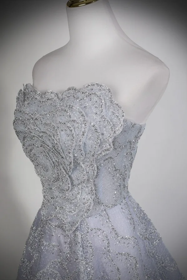 Jaw-dropping Fashion Grey Glitter Sequins Prom Dresses 2026 A-Line / Princess Strapless Sleeveless Backless Sweep Train Formal Dresses
