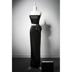 Simple Noire Satin Robe De Soirée 2024 Trompette Sirène Bretelles Spaghetti Perle Sans Manches Dos Nu Longue Soirée Robe De Ceremonie
