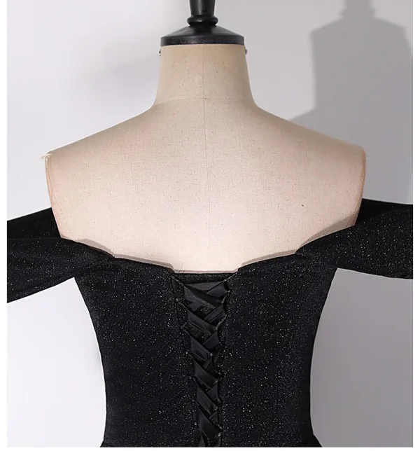 Audrey Hepburn Style Black Ruffle Prom Dresses 2024 A-Line / Princess Off-The-Shoulder Short Sleeve Backless Floor-Length / Long Prom Formal Dresses