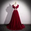 Elegante Burgunderrot Perlenstickerei Strass Pailletten Ballkleider 2024 A Linie Eckiger Ausschnitt Ärmellos Rückenfreies Sweep / Pinsel Zug Ball Festliche Kleider