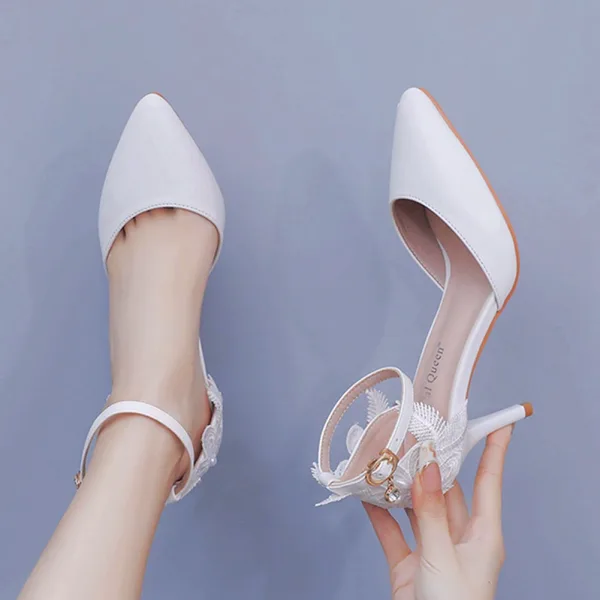 Simple Blanche Bride Cheville En Dentelle Fleur Chaussure De Mariée 2024 7 cm Talons Aiguilles À Bout Pointu Mariage Talons Hauts