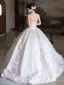 Eleganta Vita Satin Appliqués Bröllopsklänningar 2025 Balklänning Axelbandslös Ärmlös Halterneck Långa