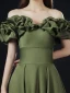 Vintage / Originale Olive Verte De l'épaule Robe De Bal 2021 Princesse Bretelles croisées Volants Manches Courtes Couleur Unie Satin Train De Balayage Robe De Soirée