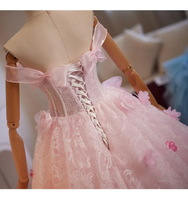 Lovely Blushing Pink Rhinestone Lace Flower Appliques Prom Dresses 2025 Ball Gown Strapless Bow Sleeveless Backless Floor-Length / Long Formal Dresses