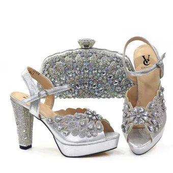 Charmant Argenté Faux Diamant Soirée Sandales Femme Pochette 2023 10 Cm Talons Épais Peep Toes Bout Ouvert Sandales Talons Hauts Pochette