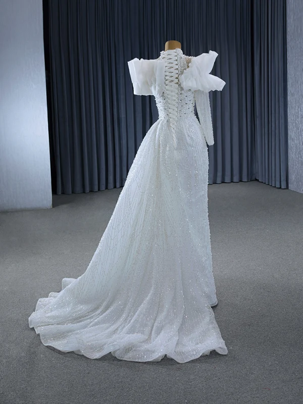 Haut de Gamme Bling Bling Blanche Fait main Perlage Perle Paillettes Robe De Mariée 2024 Trompette / Sirène Col Haut Manches Longues Train De Balayage Mariage