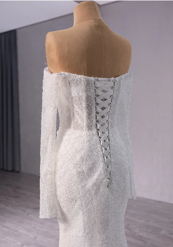 Haut de Gamme Blanche Fait main Perlage Paillettes Robe De Mariée 2024 Trompette / Sirène De l'épaule Manches Longues Dos Nu Tribunal Train Mariage