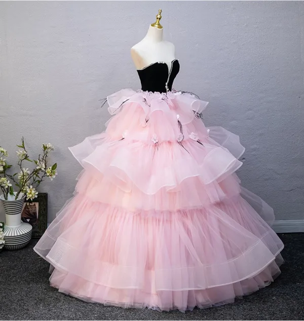 Lovely Blushing Pink Appliques Pearl Rhinestone Cascading Ruffles Prom Dresses 2025 Ball Gown Strapless Sleeveless Backless Floor-Length / Long Prom Formal Dresses