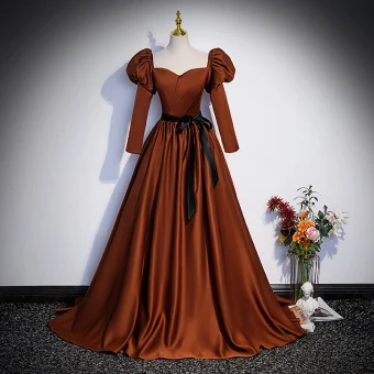 Vintage Originale Marron Satin Robe De Bal 2023 Robe Boule Encolure Carrée 3 4 Manches Dos Nu Noeud Ceinture Train De Balayage Promo Robe De Ceremonie