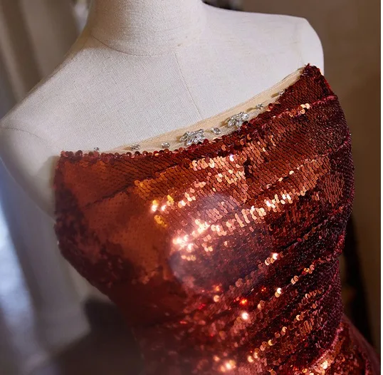 Scintillantes Bordeaux Paillettes Trompette / Sirène Robe De Soirée 2024 Bustier Sans Manches Dos Nu Train De Balayage Soirée Robe De Ceremonie