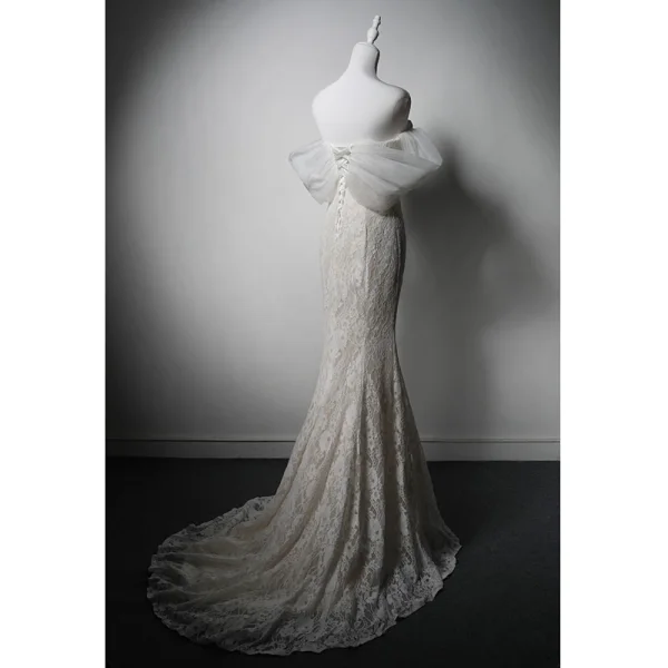 Simple Blanche Perle Dentelle Fleur Légère Robe De Mariée 2024 Trompette / Sirène De l'épaule Manches Courtes Dos Nu Train De Balayage Mariage