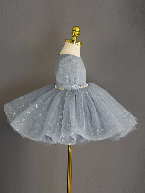 Chic / Beautiful Grey Pearl Rhinestone Sequins Short Birthday Flower Girl Dresses 2023 Ball Gown Scoop Neck Puffy Short Sleeve Tulle