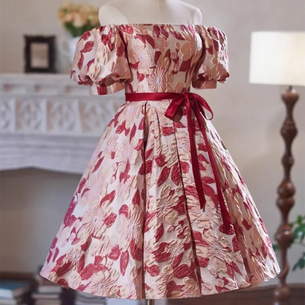 Chic / Beautiful Printing Short Burgundy Homecoming Graduation Dresses 2024 Ball Gown Off-The-Shoulder Backless Bow Sash Short Sleeve Formal Dresses