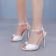Simple Blanche Bride Cheville Chaussure De Mariée 2024 11 cm Talons Aiguilles Peep Toes / Bout Ouvert Mariage Sandales Talons Hauts
