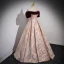 Elegante Burgunderrot Drucken Ballkleider 2023 Ballkleid Off Shoulder Kurze Ärmel Rückenfreies Lange Ball Festliche Kleider