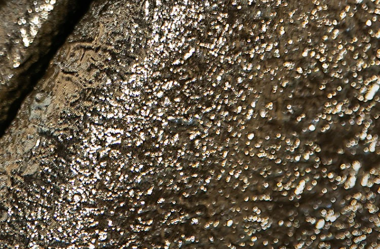 Inhabituel Doré Glitter Robe De Bal 2023 Robe Boule De l'épaule Manches ...