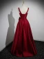 Chic / Belle Bordeaux Satin Fleur Robe De Bal 2023 Princesse Encolure Carrée Sans Manches Dos Nu Longue Promo Robe De Ceremonie