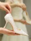 Elegante Weiß Spitze Blumen Leder Brautschuhe 2026 6 cm Stilettos Spitzschuh Hochzeit Pumps
