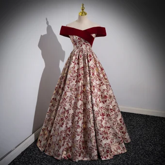 Eleganckie Burgund Druk Sukienki Na Bal 2023 Princessa Przy Ramieniu Bez Rękawów Bez Pleców Długie Bal Sukienki Wizytowe